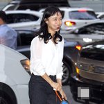 <b>전도연</b> 피부 대박