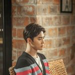 [EXO] 뭔 몸이 <b>종잇장</b>이냐
