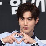 [EXO] 기자사진인데도 <b>불구</b>하고 졸라 잘생김