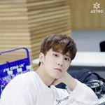 [아스트로] 아 외롭다