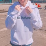 이거 <b>뉴발</b> 신상후드라던데