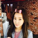 여자는 좋아하거나 호감있는 <b>남자앞</b>에서 이러지않지?