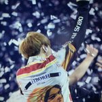 [방탄소년단] 대체 <b>이런옷</b>은 어디서 구하는지.....