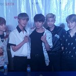 [방탄소년단] 방탄은 스거나 앉을<b>때</b> 정해놓은 자리가 있나본
