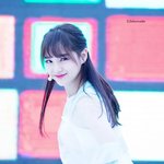 반<b>묶음</b>한 김세정