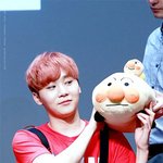 <b>인형</b> 선물 줄 맛나는 아이돌들
