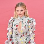 클로이 모레츠 드레스 겁나 파격적인데...?