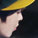 [시우민] 시우민 <b>속눈썹</b>에 꽂혀서 나홀로 짤파티