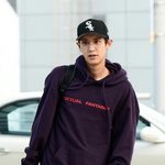 [EXO] 박찬열베트멍입을때마다<b>현타옴</b>