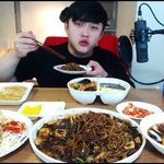[EXO] ㄹㅇ <b>디오</b> 닮았다ㅋㅋ