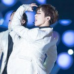 [시우민] <b>민석</b>이 이 날 너무 좋아!!