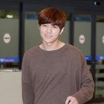 [인피니트] 명수 공항에서 <b>녹음실</b>갔다가 주간아 갔나봐