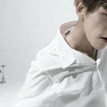 [EXO] 백악개들 <b>등살</b>에 백혀니 얼굴 이리된듯