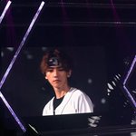[<b>백현</b>] 이래서 해외<b>콘</b> 좋다니까!!!