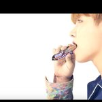 [방탄소년단] 호도기 스니3<b>커즈</b> 광고모델 해조라