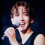 [EXO] <b>배</b>켜니진짜 살그만빼도될듯