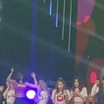 [레드벨벳] 머글인데 옛날에 땡큐콘갔다가 <b>조이</b>님 놀라는거 사진찍혔어용