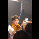 [EXO] ㅅㅂ오세훈 팬폰으로 셀카찍어줌