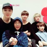[방탄소년단] 이삐덜 잘봐둬 꽃과 6명의 <b>소년</b>들