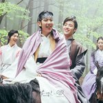 [EXO] 믿기진않겠지만 둘이 2살차이밖에<b>안</b><b>남</b>