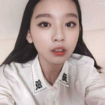 [댓글부탁해] 사진)<b>이</b> 사진에서 <b>눈</b> 화장 뭐한것같아?