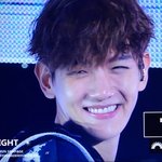[백현] 변백현 <b>오늘자</b> 눈웃음 (앜 어뜨케)