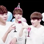 [세븐틴] <b>와인</b>잔을 왜 그렇게 잡는데ㅋㅋㅋ