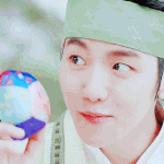 [EXO] 물건너온 <b>명품</b>비단공 선물 때리는 은황자님
