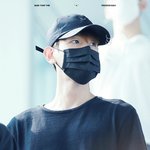 [백현] 백현이 <b>공항</b> 고화질 2