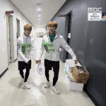 [방탄소년단] <b>호석</b>이 팔길이+지민 뒷걸음질