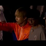 [EXO] 밍서기 서포트<b>바</b><b>막</b> 되게 잘입고다닌다
