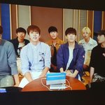 [인피니트] 방에 빔쏘고 <b>본다</b>