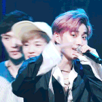 [EXO] 꽃잎을 닮은 그 <b>몸짓</b> 이