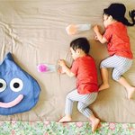 꿈 속에서도 <b>사이</b> 좋게 노는 쌍둥이 <b>남매</b>