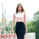 아슬아슬 女아이돌 트임 <b>의상</b>