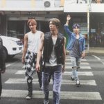 [EXO] 횡단<b>보도</b> 손들고가는 밍석