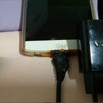 [방탈죄송] <b>lg</b>핸드폰 충전중 불날뻔했는데요..