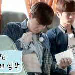 [EXO] 하얗다 못해 <b>창백</b>하냐..