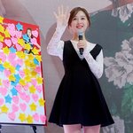 머리묶은 김지원