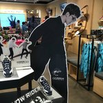 [세훈] 세훈 in 스케쳐스 매장