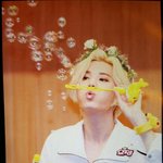 [인피니트] 화관쓰고 피카츄 팔찌 찬 손으로 비눗방울 부는 <b>대천사</b>님..