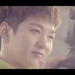 이창섭 턱 성형한건 아니지?