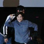 [EXO] 아 이사진 보니까 생각나는데