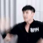 [EXO] <b>사장</b>이 붕붕이타고 조또노피날아가려고 시동거는중