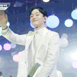 [CHEN] 스타360에서 <b>럭키</b> 부르는거 넘 좋다.