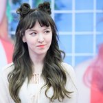 <b>뿌까</b>머리+안경 웬디 레전드 찍음