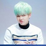 [방탄소년단] 공부하다 말고 시간맞춰서 왔다