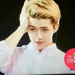 [EXO] ㅅㅂ내가계속 <b>플</b>뷰올리고있쟈나 <b>니</b>네도올려 파티