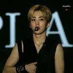 [시우민] 시우민 <b>이사진</b> 뭔가 야하다❤.❤