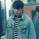 이<b>정도</b>는 되야 어린여자들한테 <b>인기</b>많음